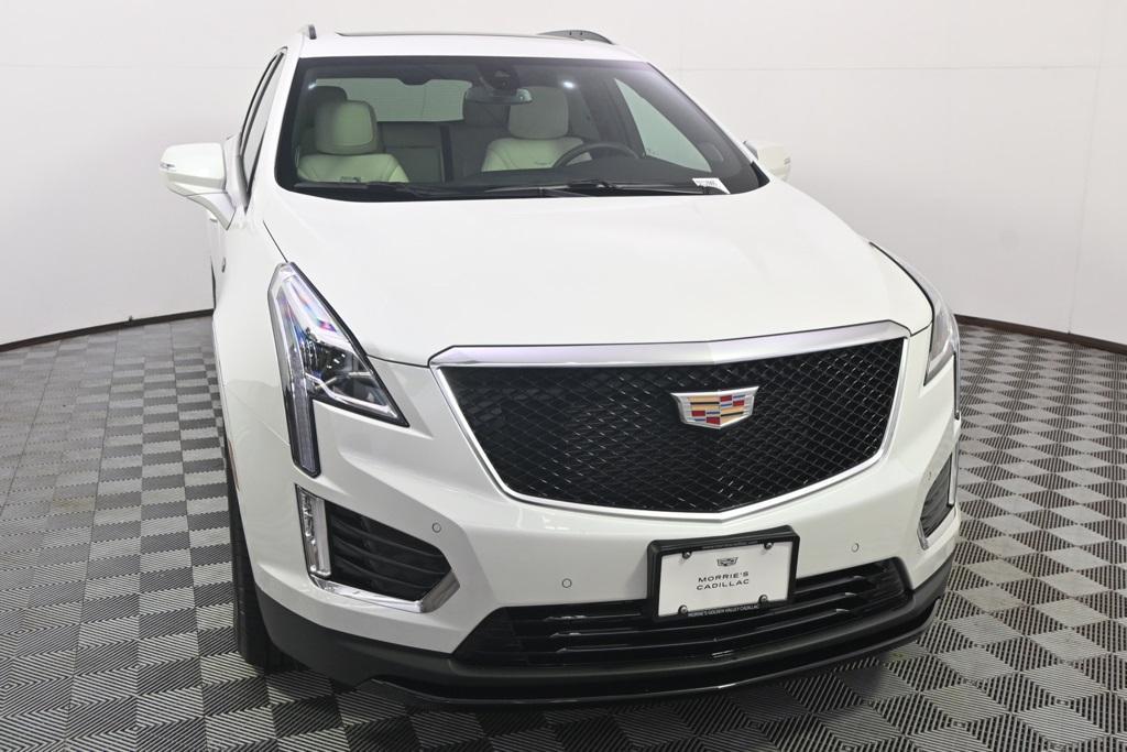 new 2025 Cadillac XT5 car, priced at $56,993