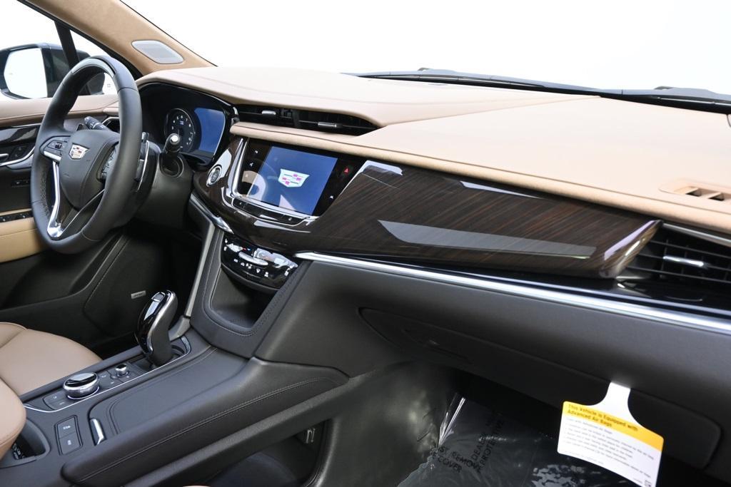 new 2025 Cadillac XT6 car, priced at $75,160