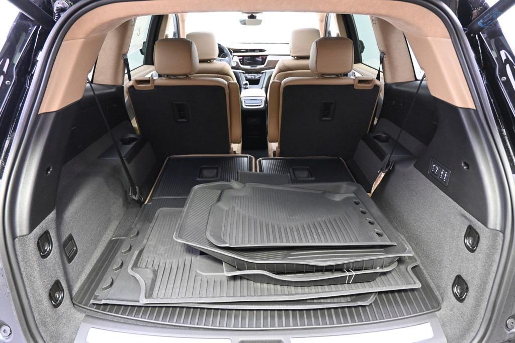 new 2025 Cadillac XT6 car, priced at $75,160