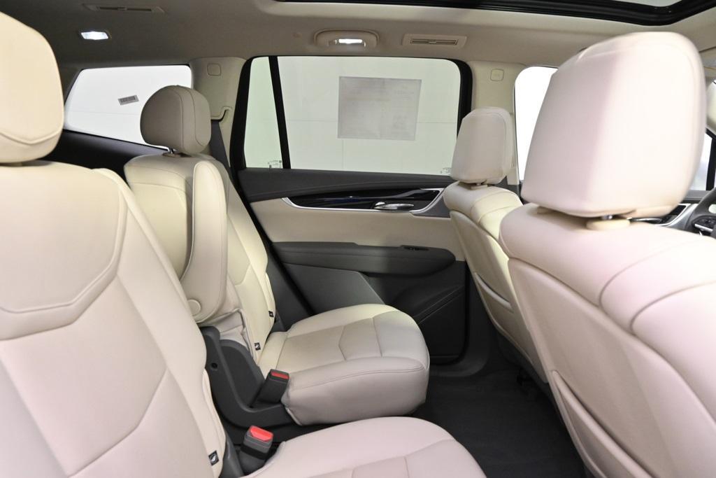 used 2025 Cadillac XT6 car, priced at $46,998