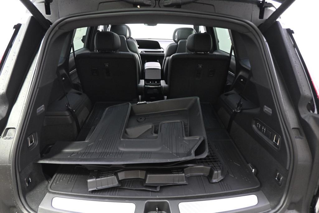 new 2026 Cadillac VISTIQ car, priced at $82,909