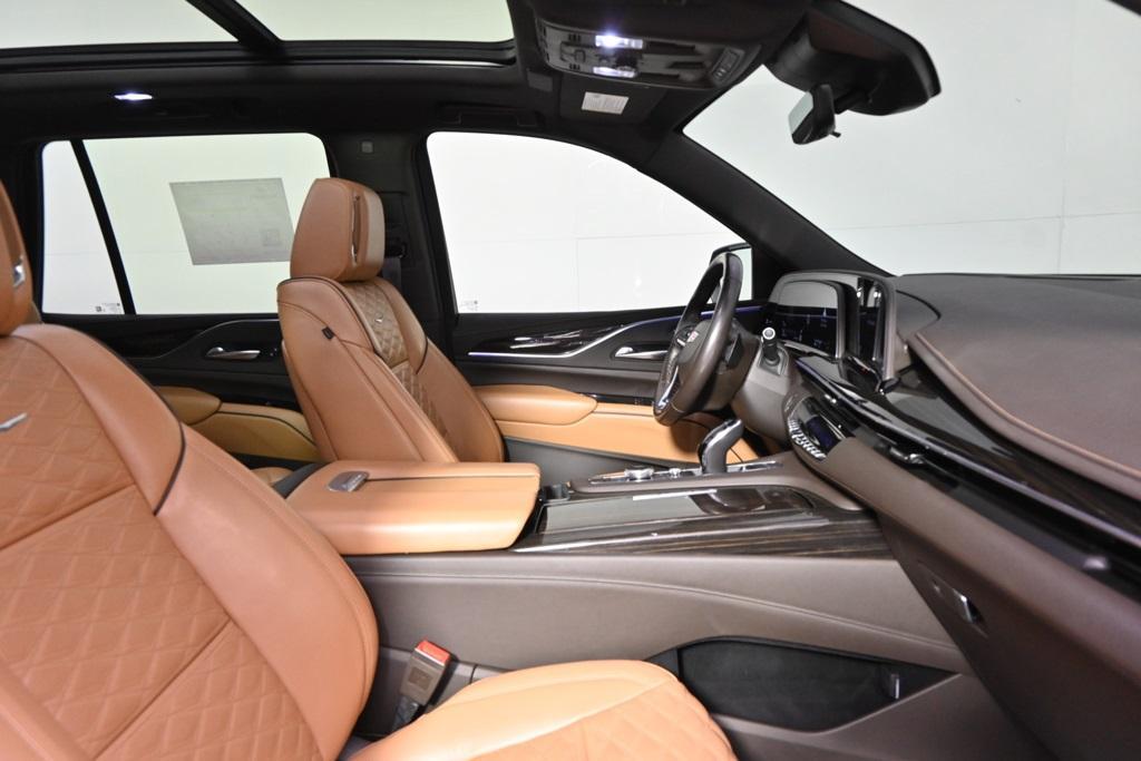 used 2022 Cadillac Escalade car, priced at $67,998