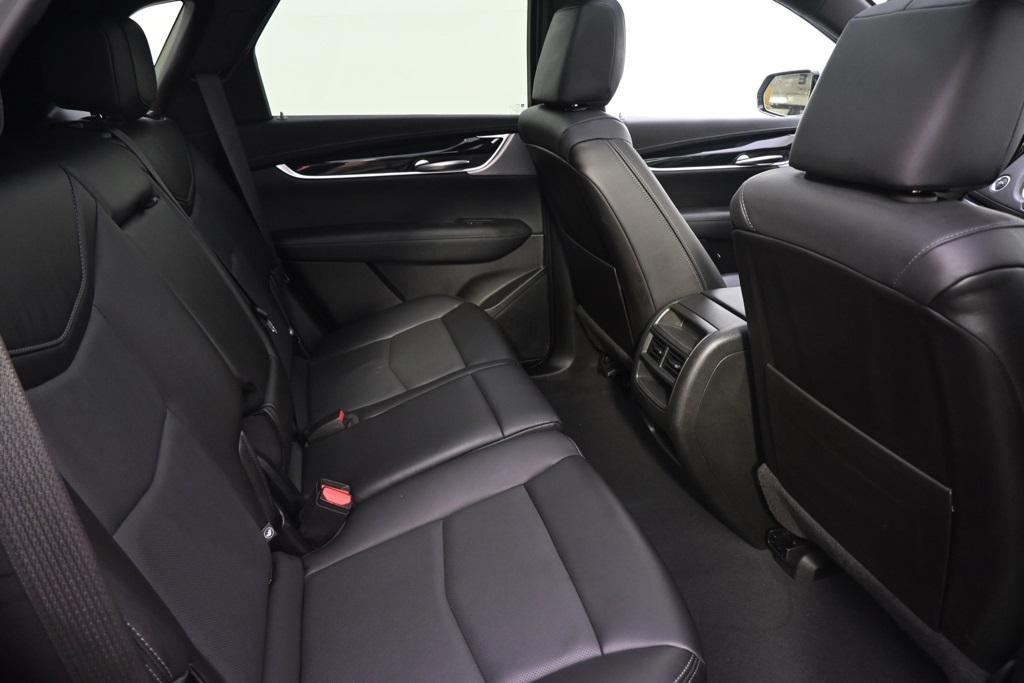 used 2025 Cadillac XT5 car, priced at $44,998