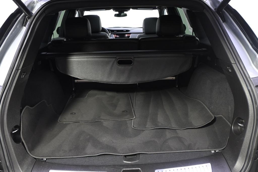 used 2025 Cadillac XT5 car, priced at $44,998