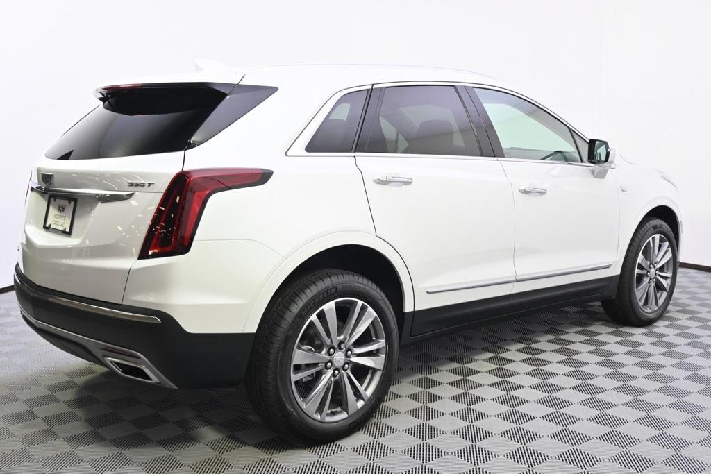new 2025 Cadillac XT5 car, priced at $56,254