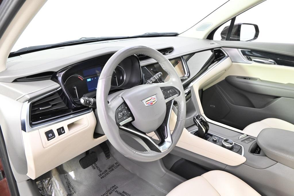 used 2023 Cadillac XT6 car, priced at $34,998