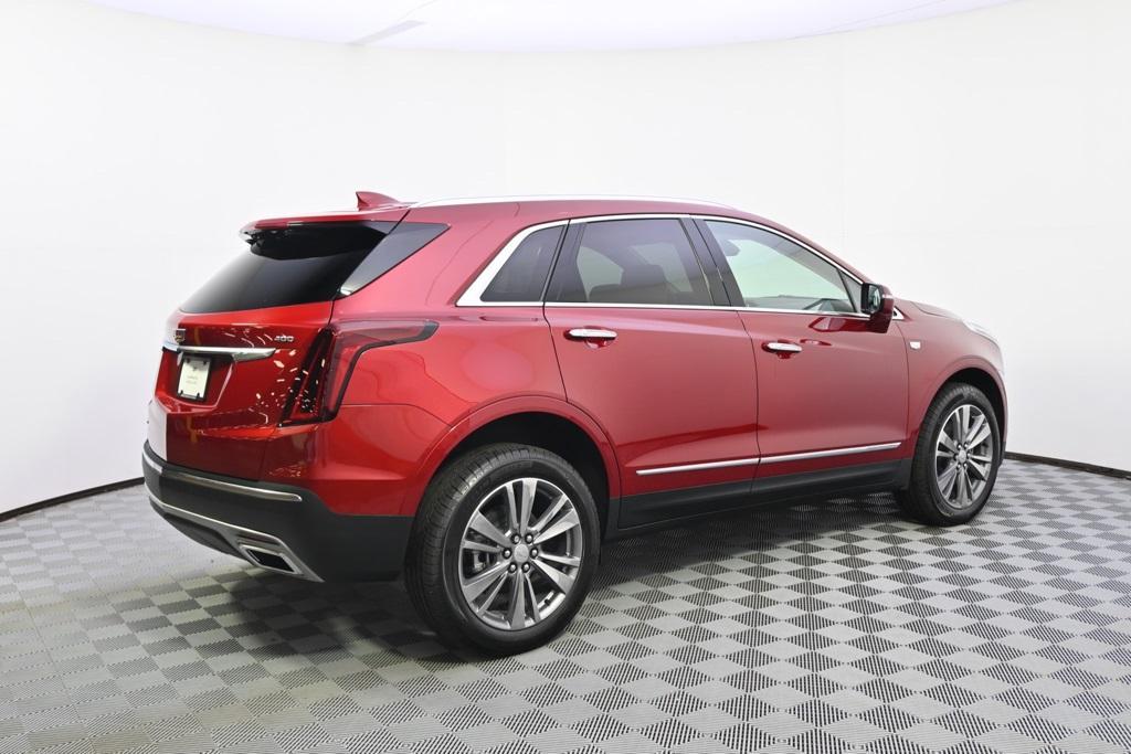 new 2025 Cadillac XT5 car, priced at $55,425