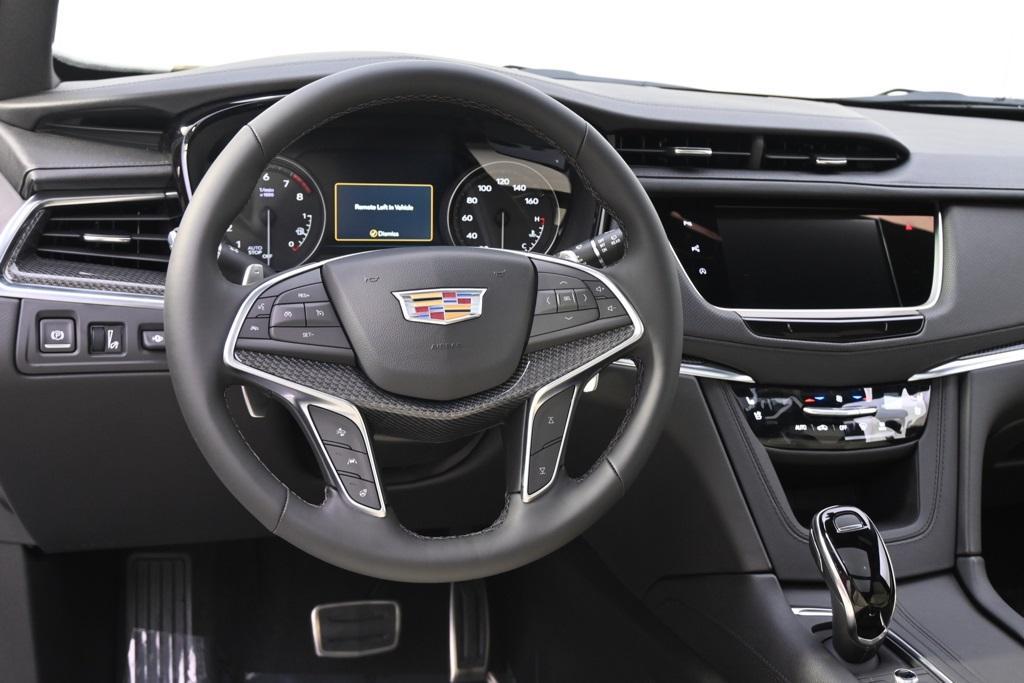 new 2025 Cadillac XT5 car, priced at $64,585