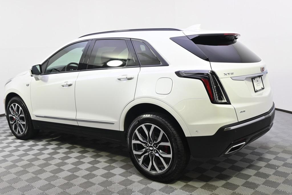 new 2025 Cadillac XT5 car, priced at $58,498