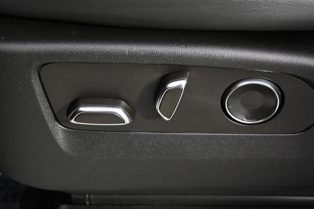 used 2021 Cadillac Escalade ESV car, priced at $39,998