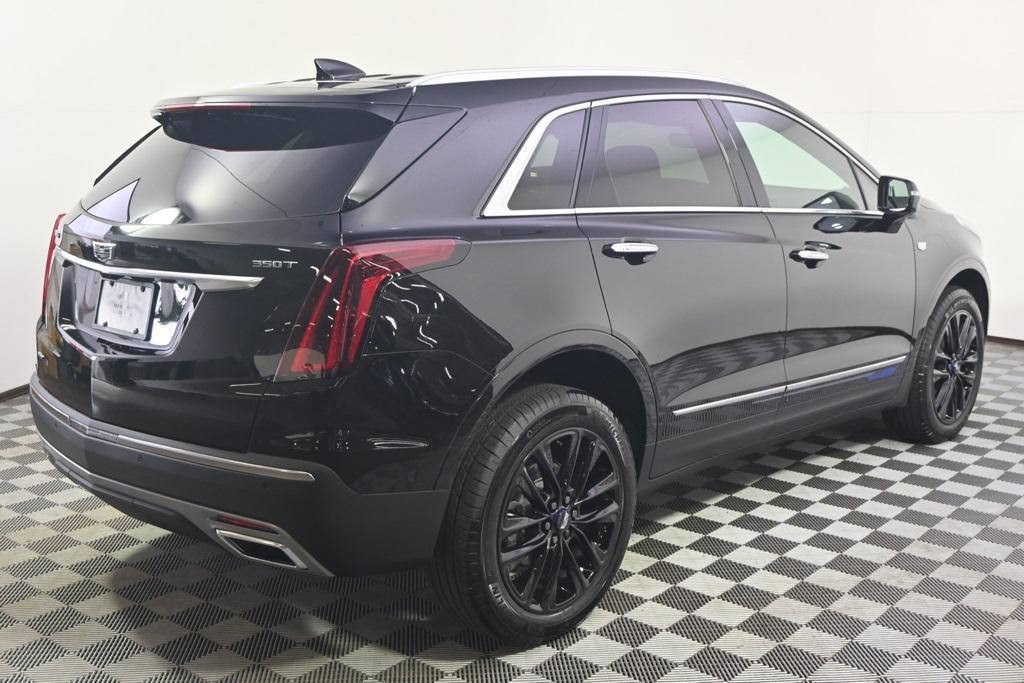 new 2025 Cadillac XT5 car, priced at $52,498