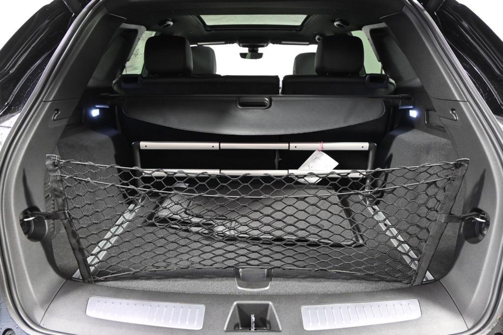 new 2025 Cadillac XT5 car, priced at $60,084