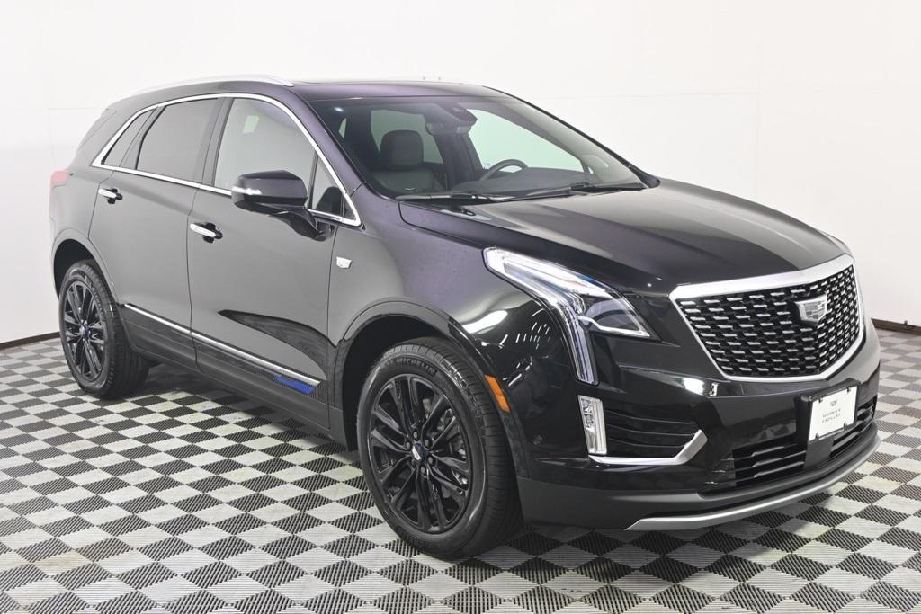 new 2025 Cadillac XT5 car, priced at $52,498