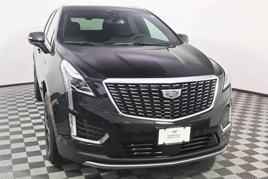 new 2025 Cadillac XT5 car, priced at $52,498