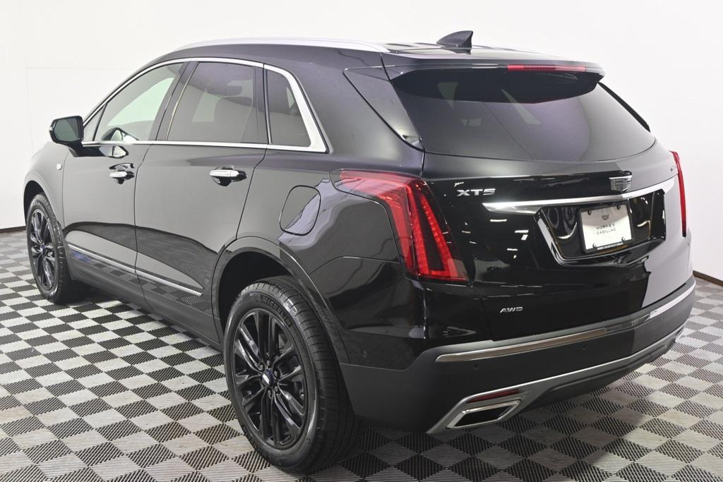new 2025 Cadillac XT5 car, priced at $52,498