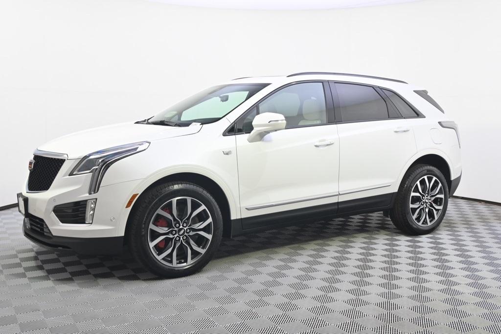 new 2025 Cadillac XT5 car, priced at $64,585