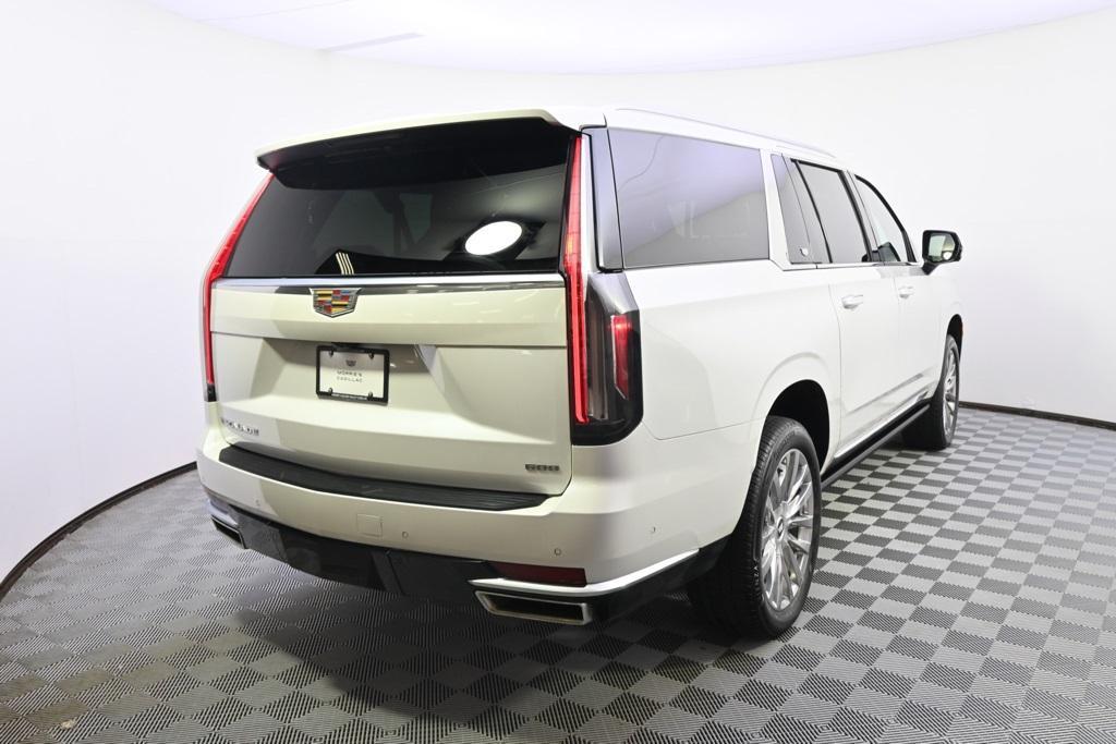 used 2022 Cadillac Escalade ESV car, priced at $59,998