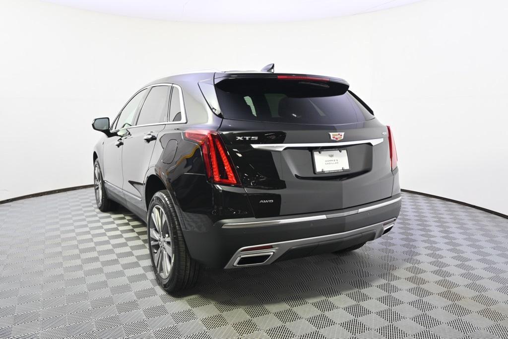 new 2025 Cadillac XT5 car, priced at $56,060