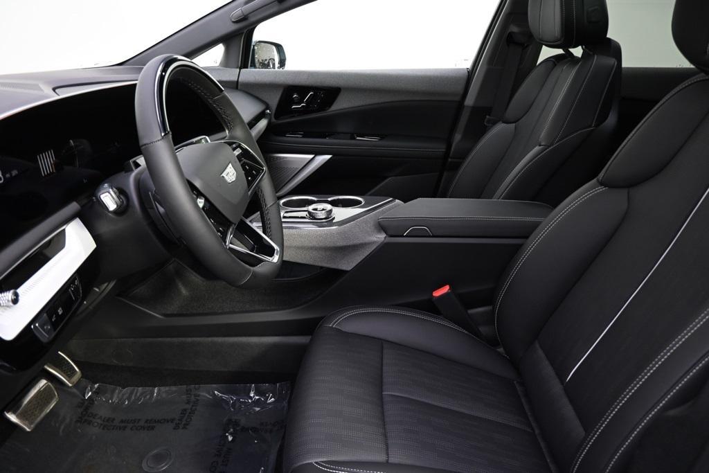 new 2025 Cadillac OPTIQ car, priced at $64,809