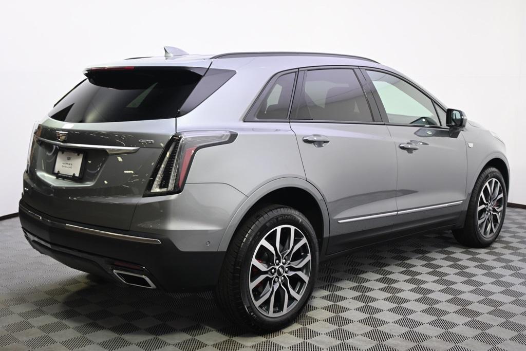 new 2025 Cadillac XT5 car, priced at $57,498