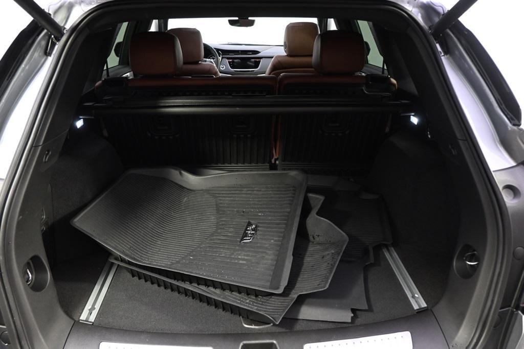 new 2025 Cadillac XT5 car, priced at $57,498