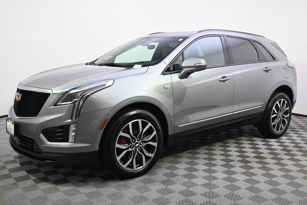 new 2025 Cadillac XT5 car, priced at $57,498