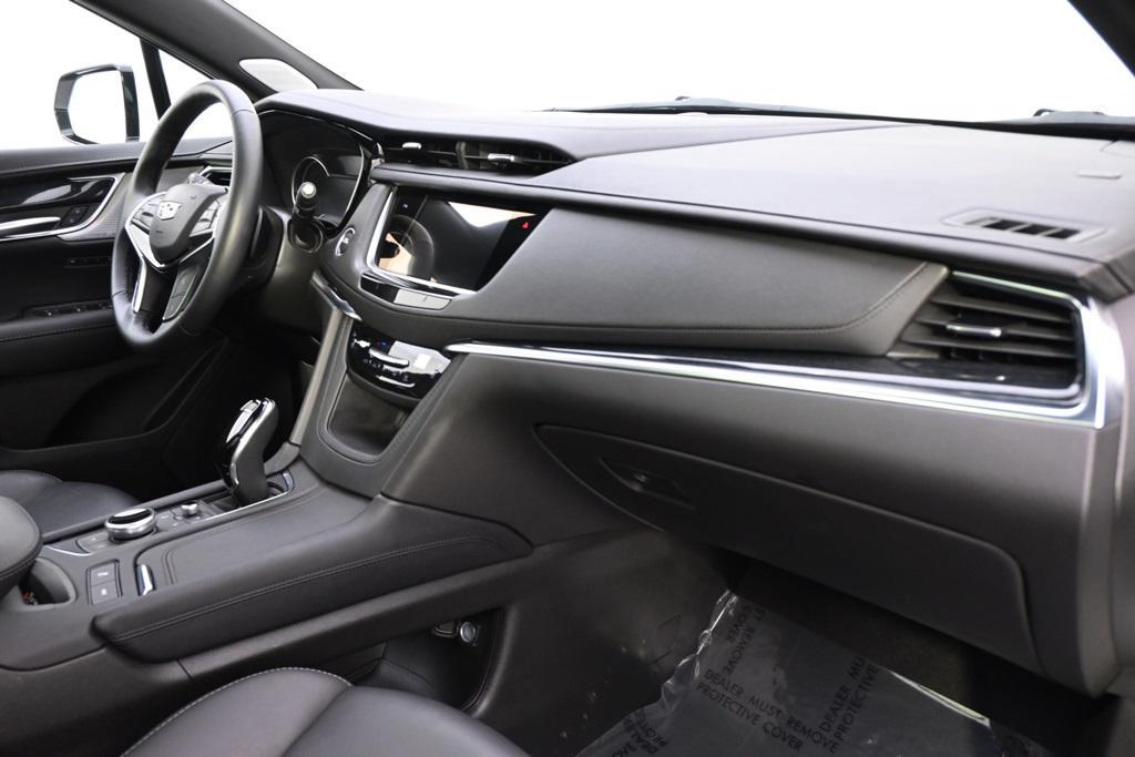 used 2025 Cadillac XT5 car, priced at $44,444