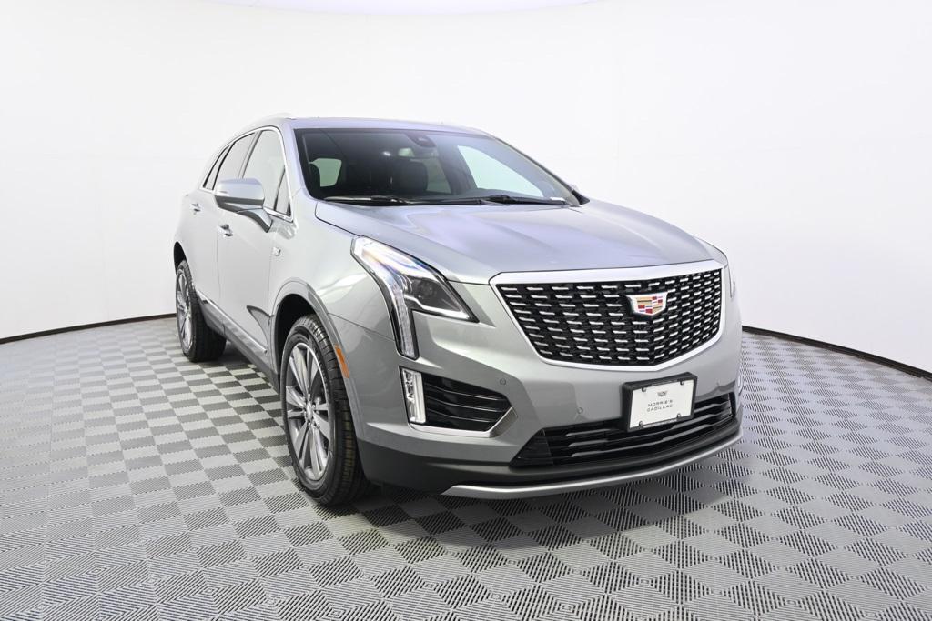 new 2025 Cadillac XT5 car, priced at $55,190