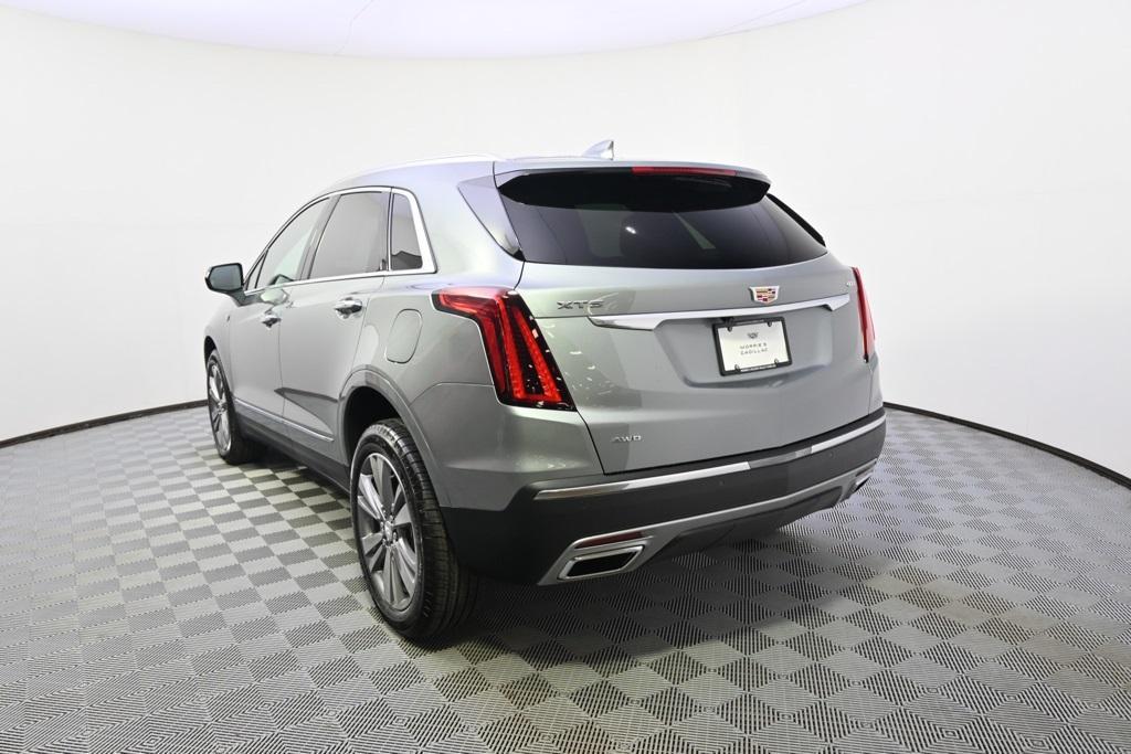 new 2025 Cadillac XT5 car, priced at $55,190