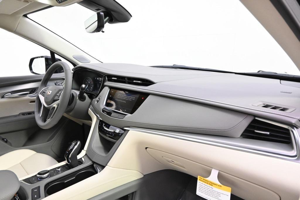 new 2025 Cadillac XT5 car, priced at $58,964