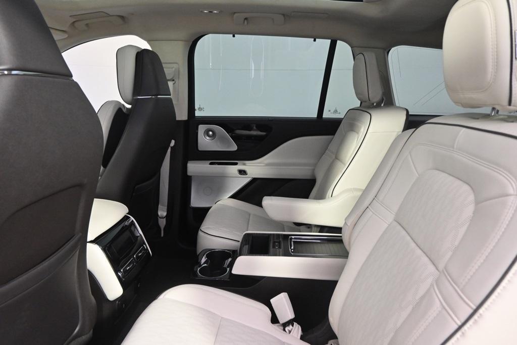 used 2020 Lincoln Aviator car, priced at $39,555