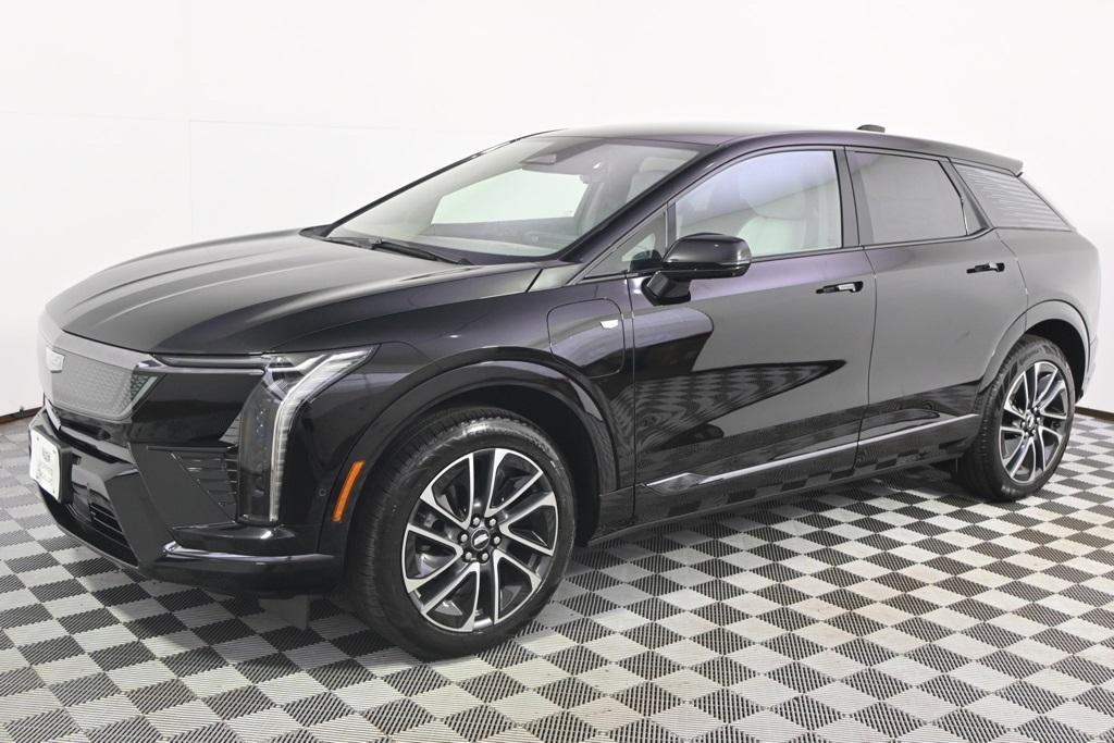 new 2025 Cadillac OPTIQ car, priced at $55,289