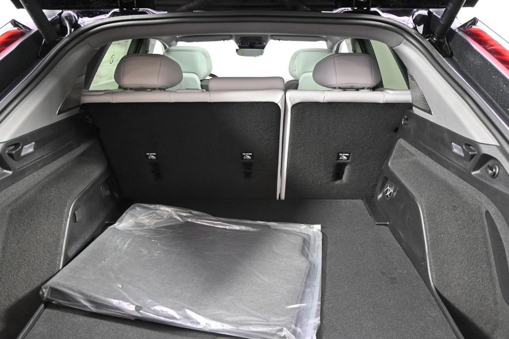new 2025 Cadillac OPTIQ car, priced at $55,289