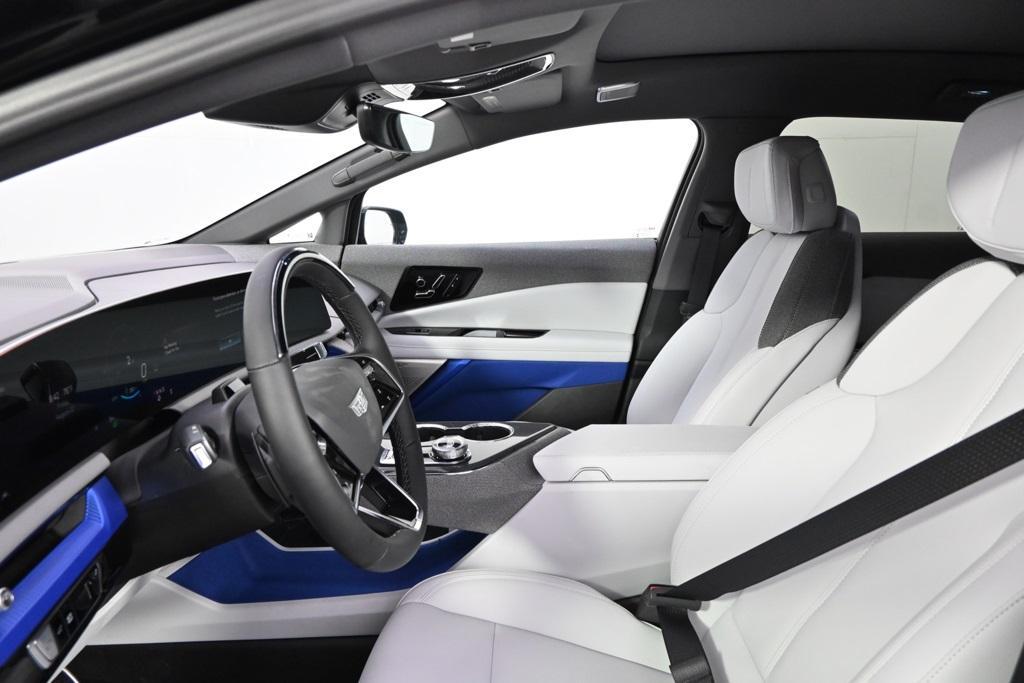 new 2025 Cadillac OPTIQ car, priced at $55,289