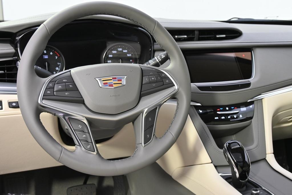 new 2025 Cadillac XT5 car, priced at $56,784