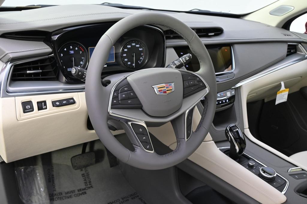 new 2025 Cadillac XT5 car, priced at $56,784