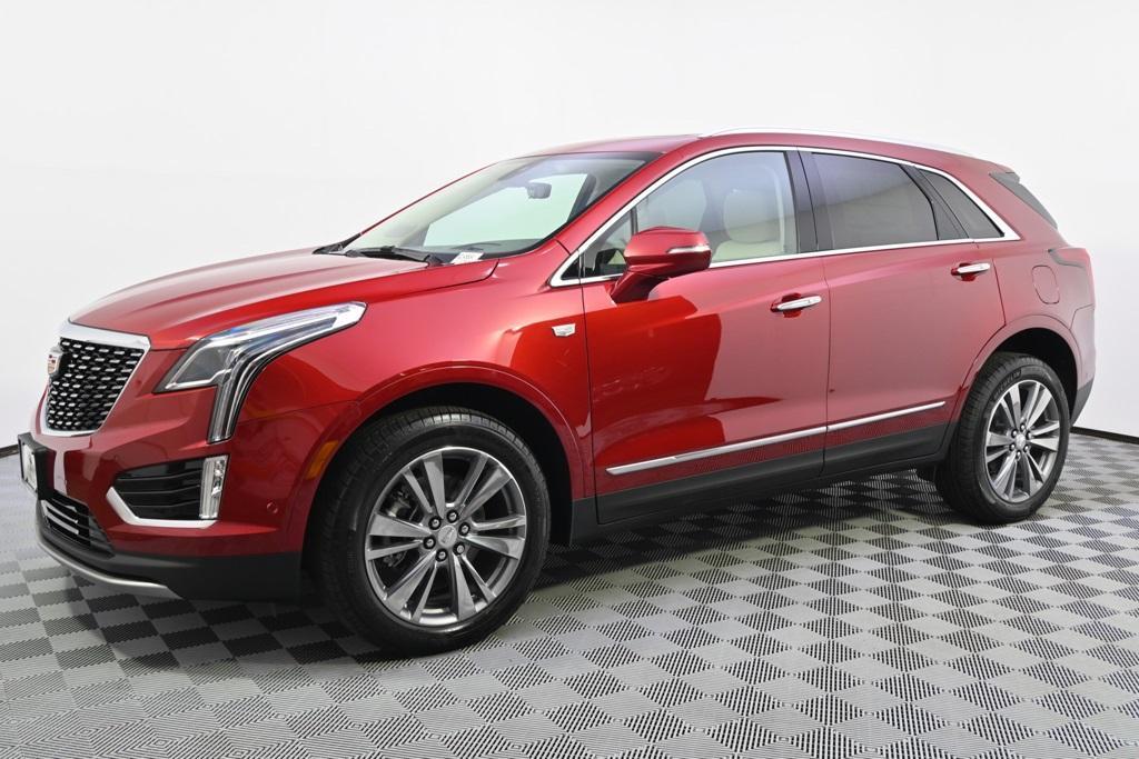 new 2025 Cadillac XT5 car, priced at $56,784