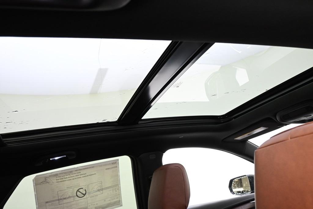 new 2025 Cadillac XT5 car, priced at $59,959