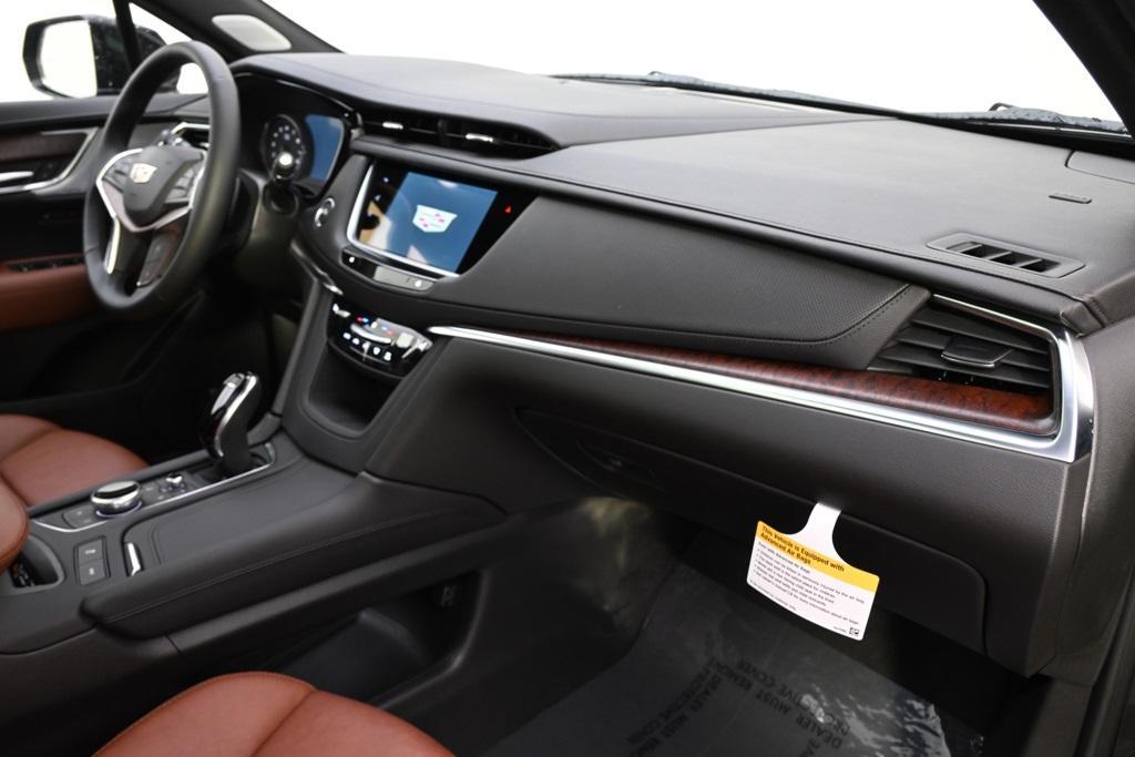 new 2025 Cadillac XT5 car, priced at $59,959