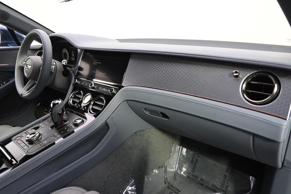 new 2025 Bentley Continental GT car