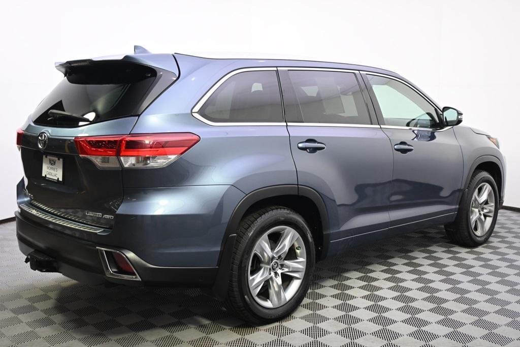 used 2019 Toyota Highlander car, priced at $28,998