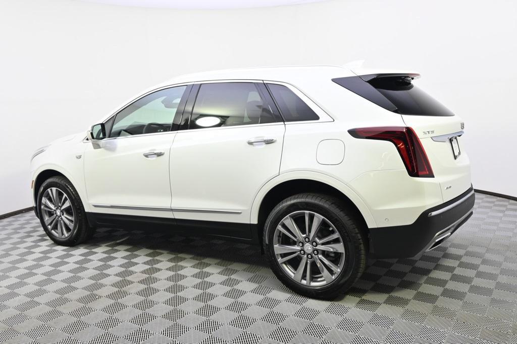 new 2025 Cadillac XT5 car, priced at $59,200