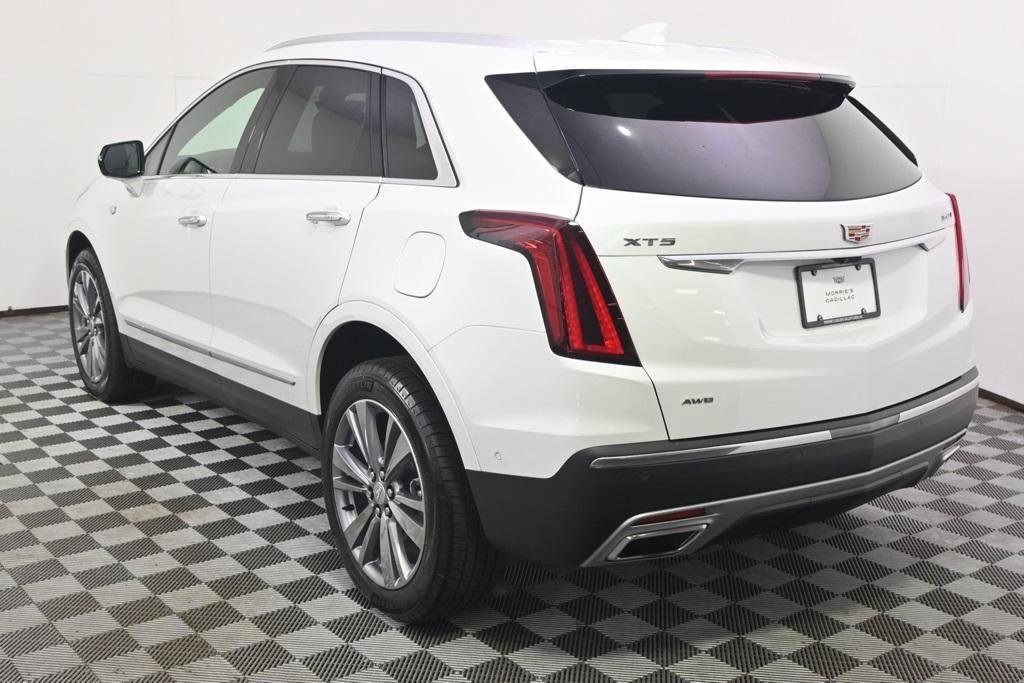new 2025 Cadillac XT5 car, priced at $51,498