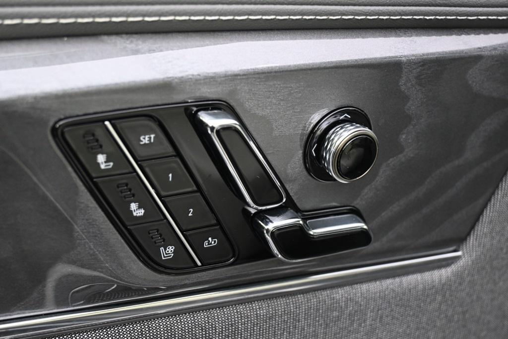 new 2025 Cadillac Escalade IQ car, priced at $135,179