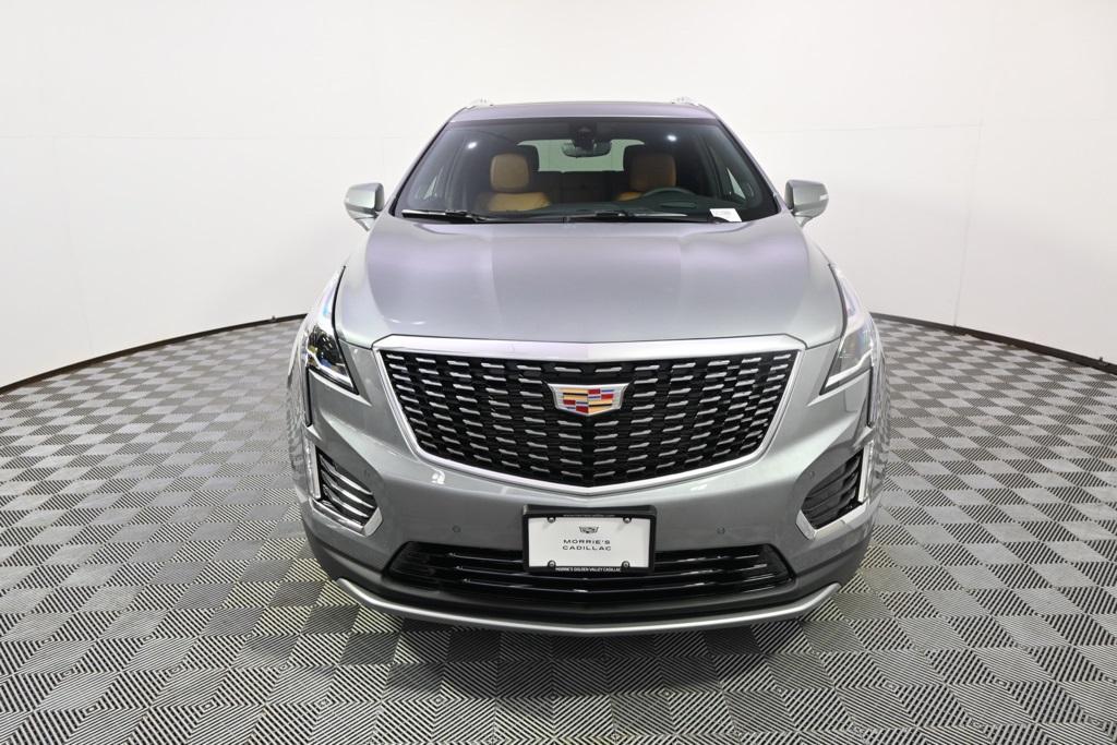 new 2025 Cadillac XT5 car, priced at $57,050