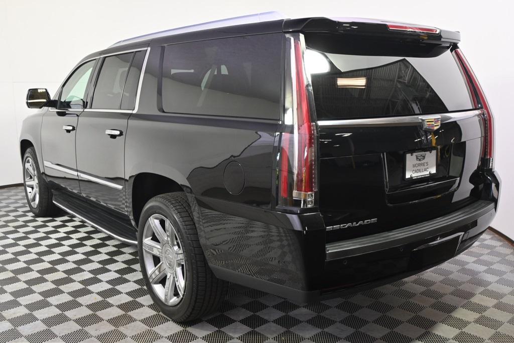 used 2020 Cadillac Escalade ESV car, priced at $38,998