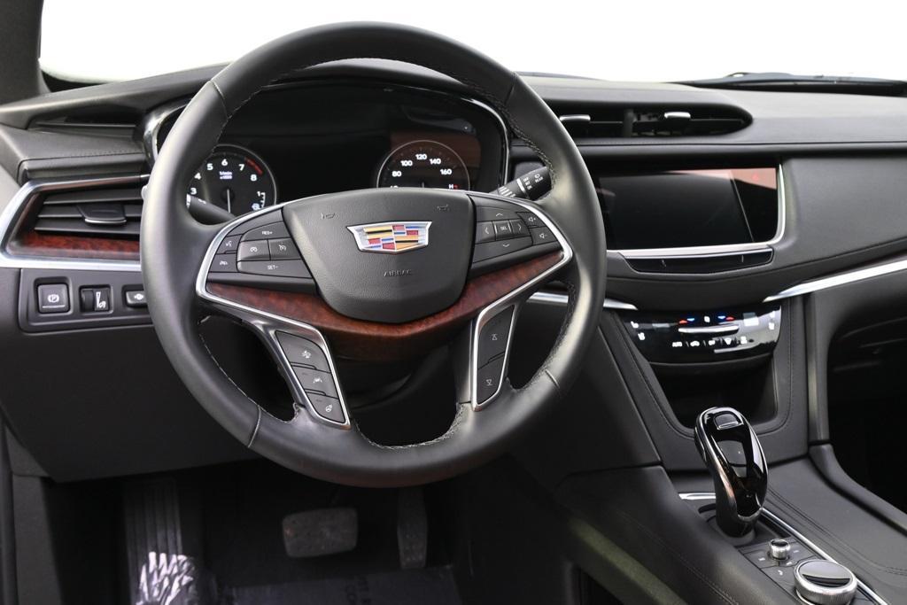 new 2025 Cadillac XT5 car, priced at $61,230