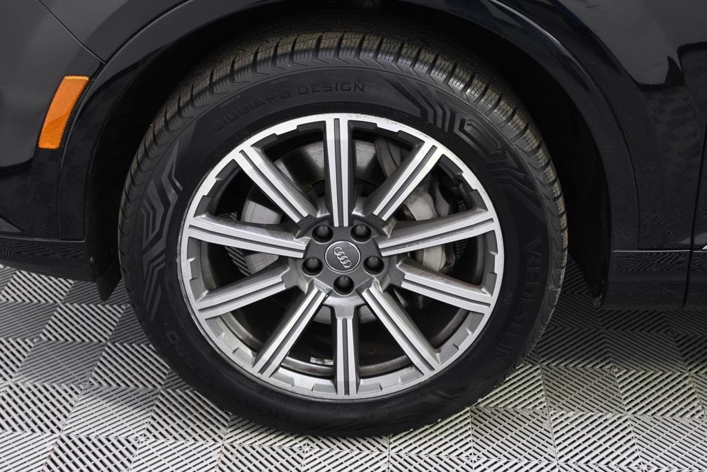 used 2018 Audi Q7 car, priced at $17,777