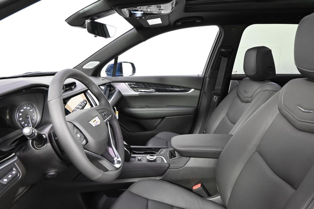 new 2025 Cadillac XT6 car, priced at $63,459