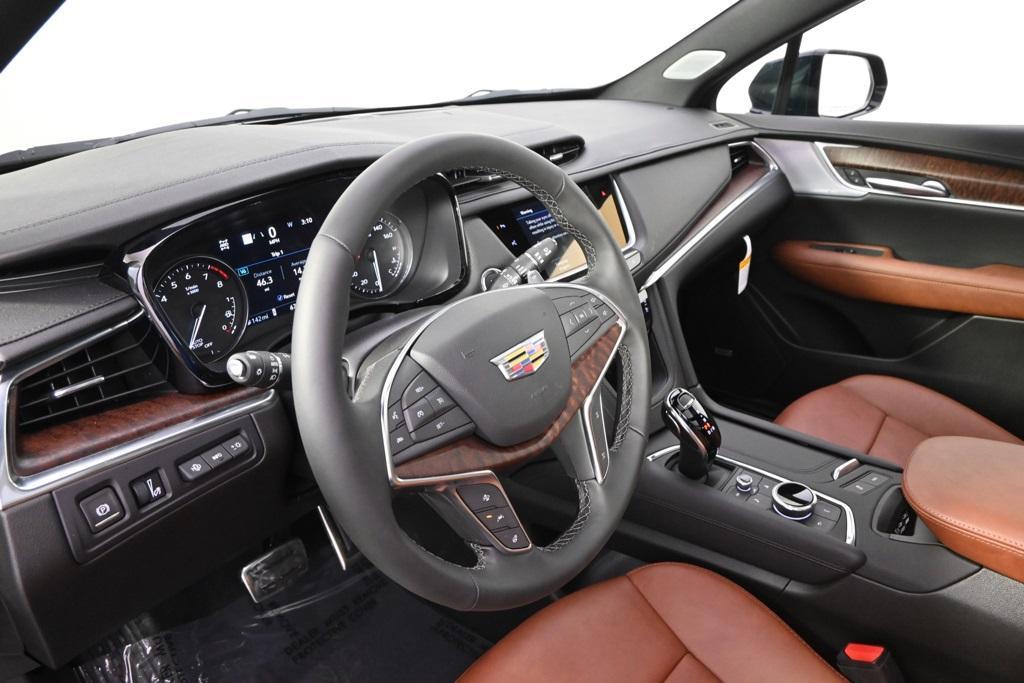 new 2025 Cadillac XT5 car, priced at $66,859